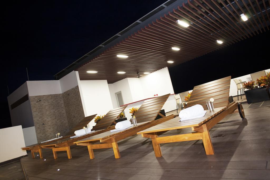 Hotel Cinco มอนเตริอา ภายนอก รูปภาพ