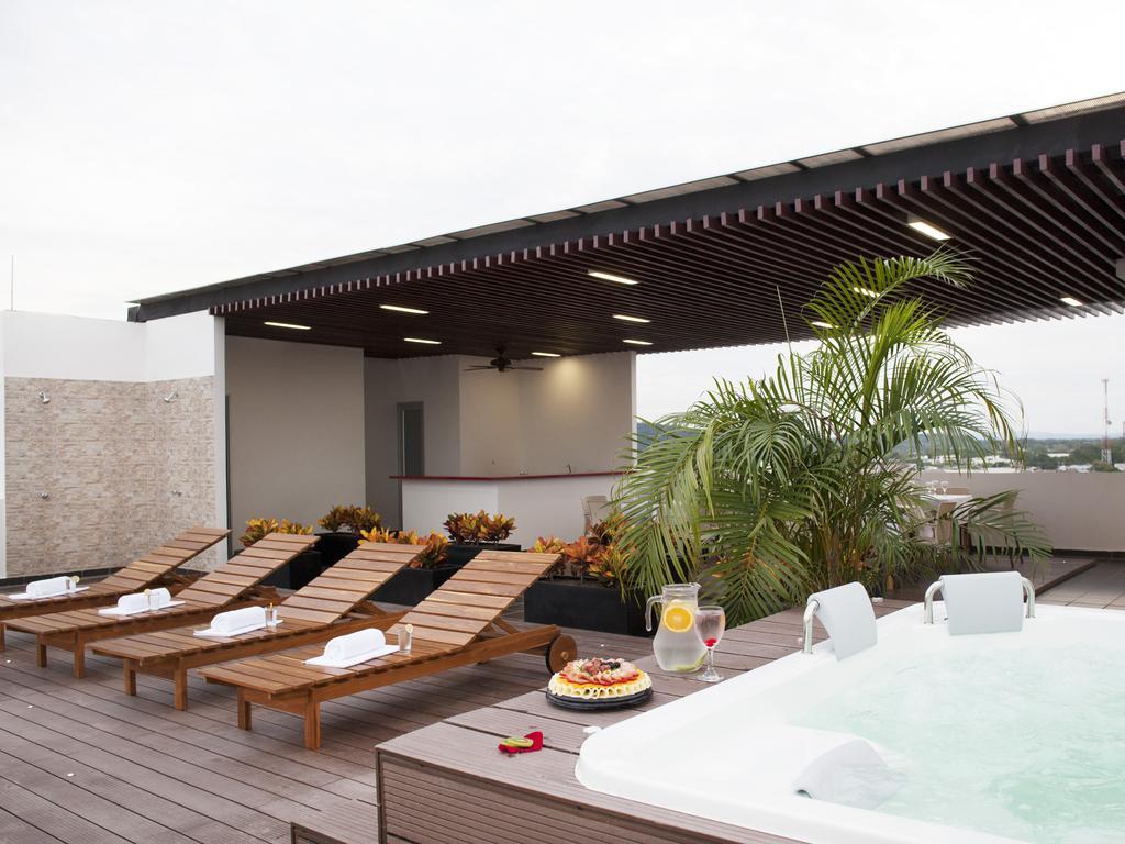 Hotel Cinco มอนเตริอา ภายนอก รูปภาพ
