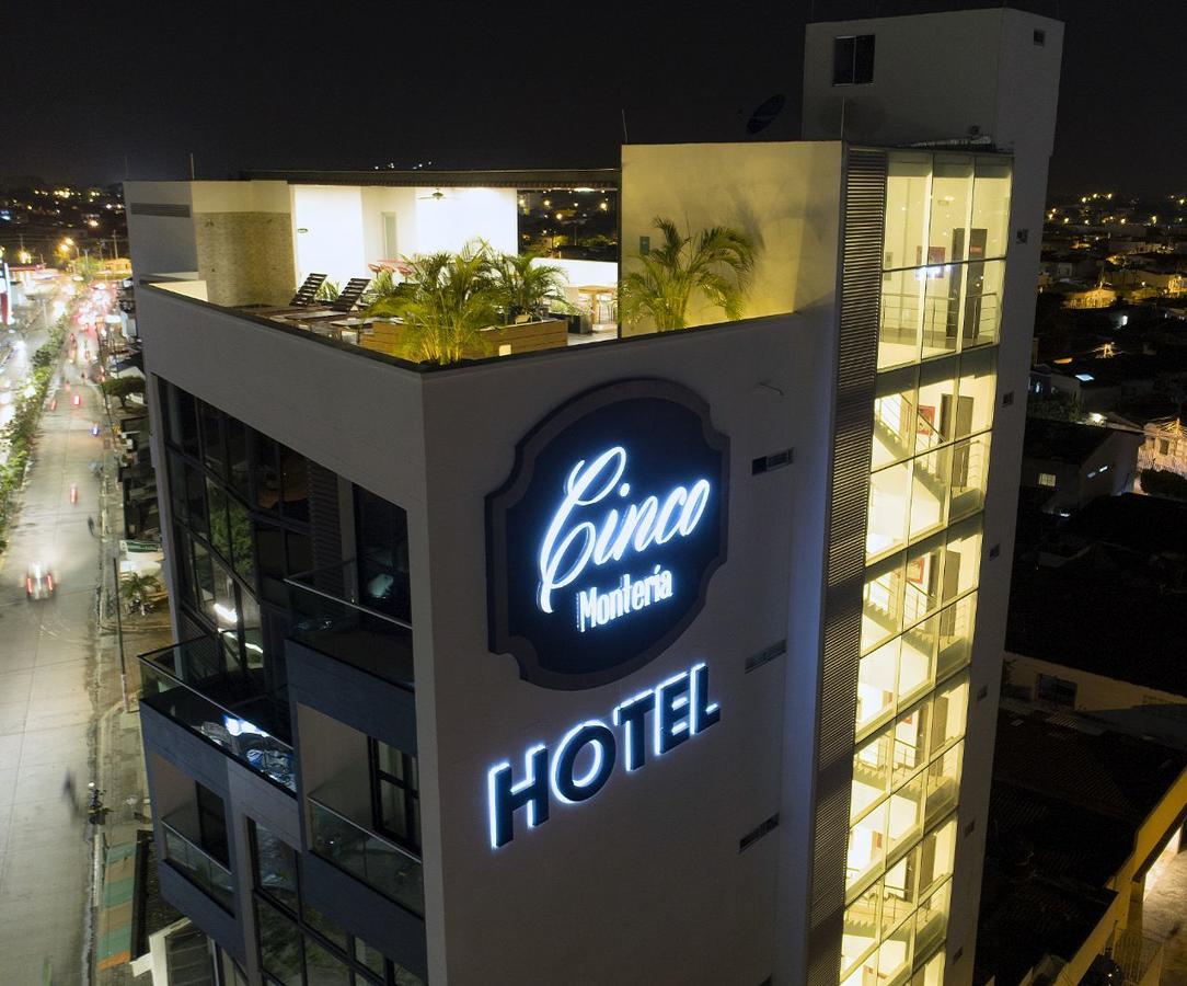Hotel Cinco มอนเตริอา ภายนอก รูปภาพ