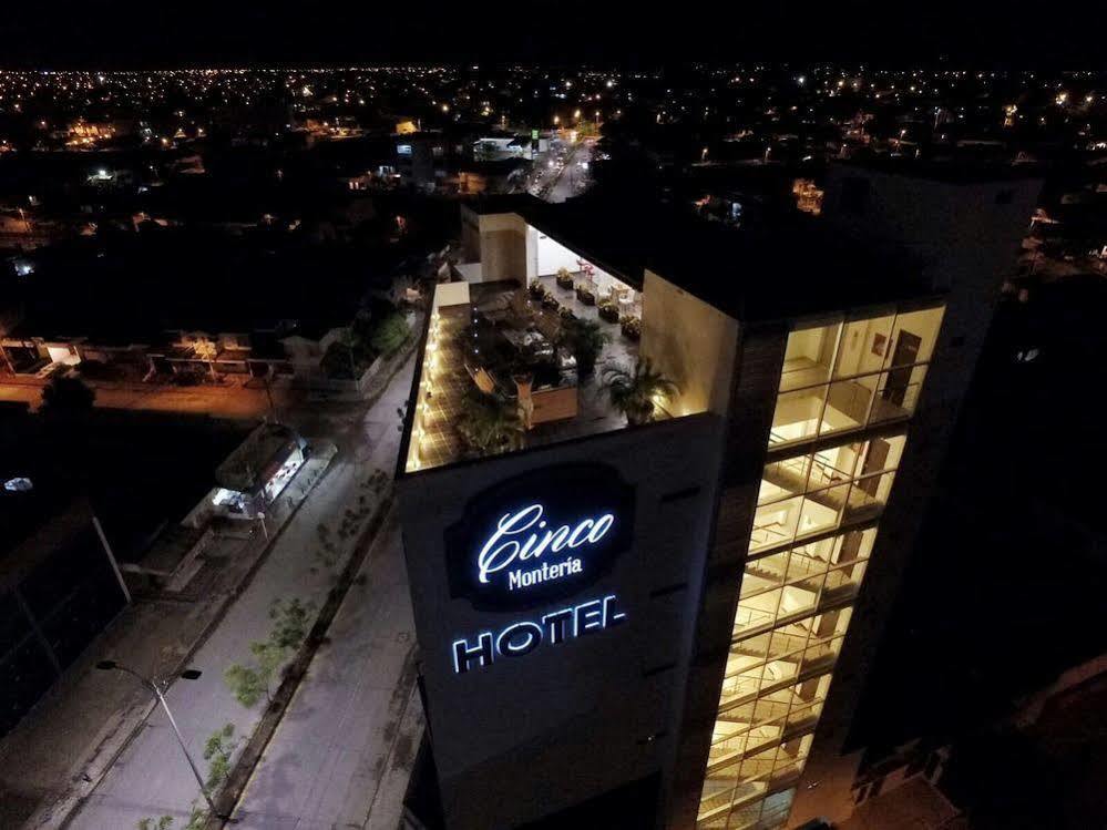 Hotel Cinco มอนเตริอา ภายนอก รูปภาพ