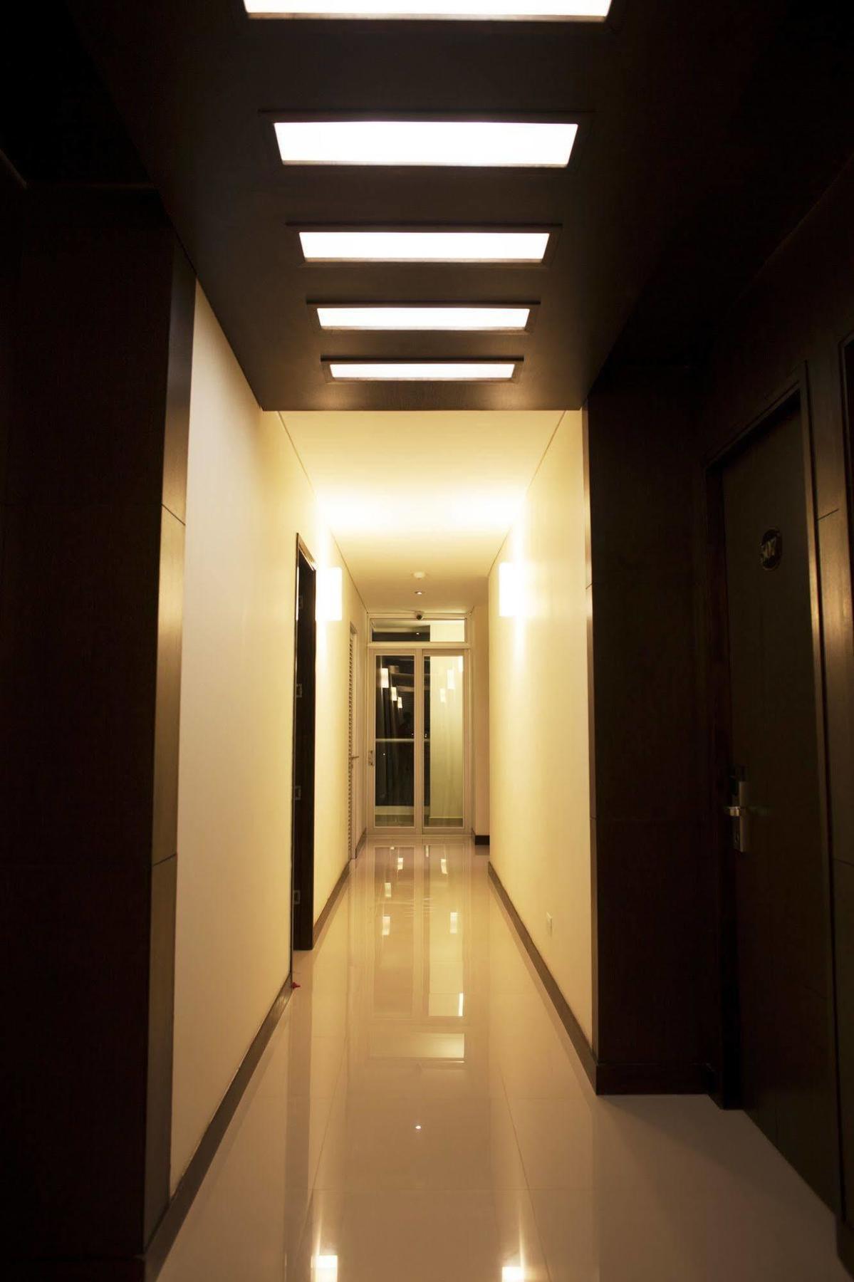 Hotel Cinco มอนเตริอา ภายนอก รูปภาพ